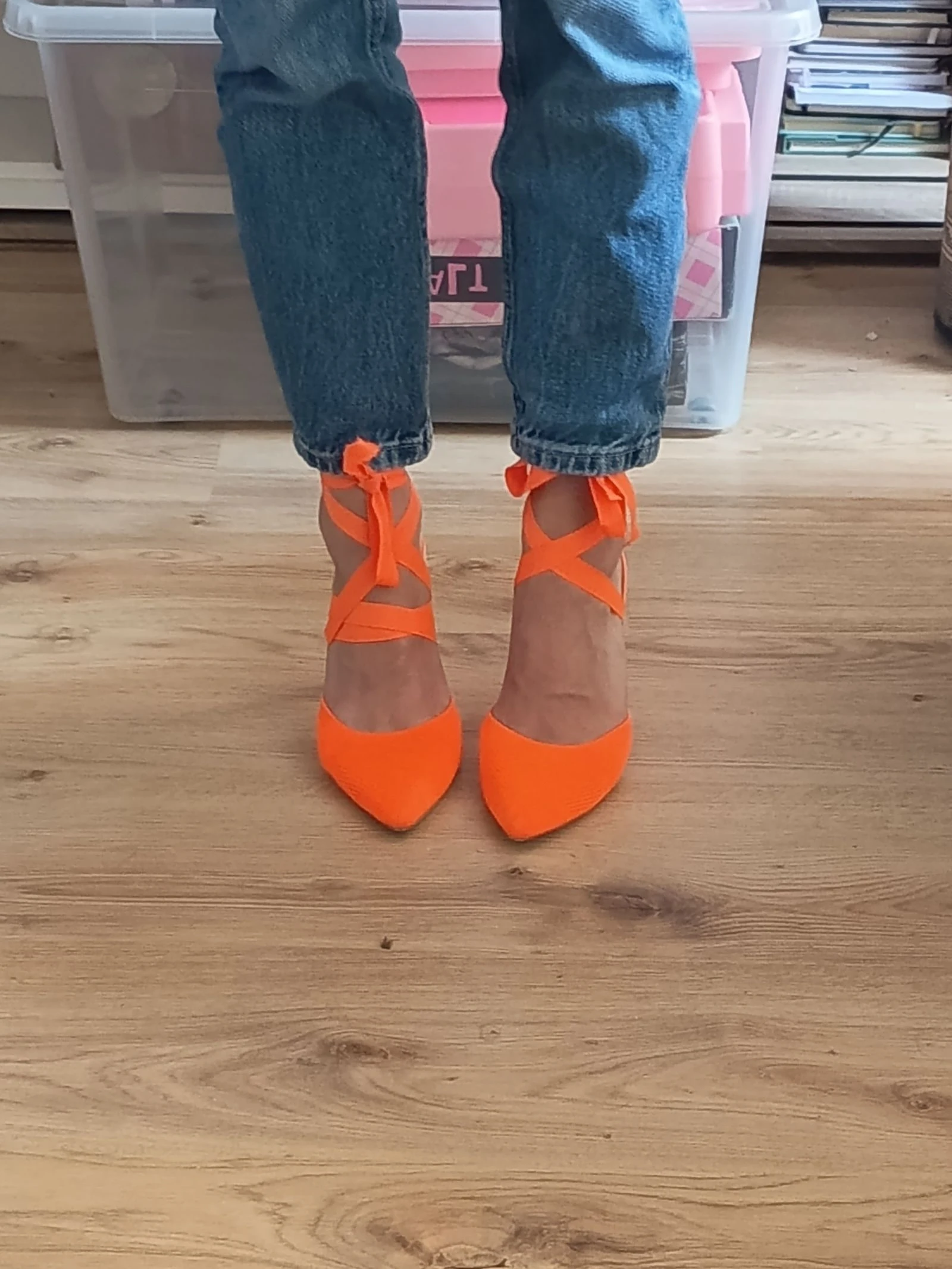 Zapatos de tacón naranja fluorescente – photo 2